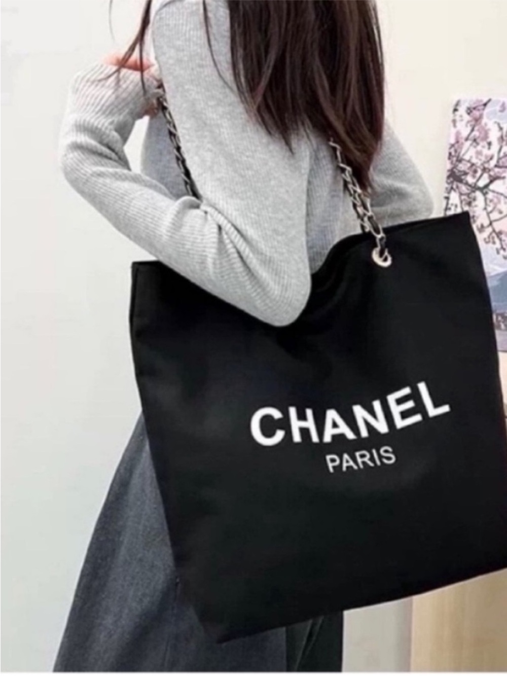 Chanel beauty parfume gift tote